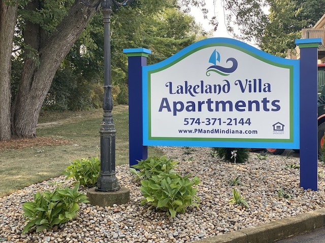 Lakeland Villa Apartments | 200 Kinney Dr, Warsaw, IN 46580, USA | Phone: (574) 566-1709