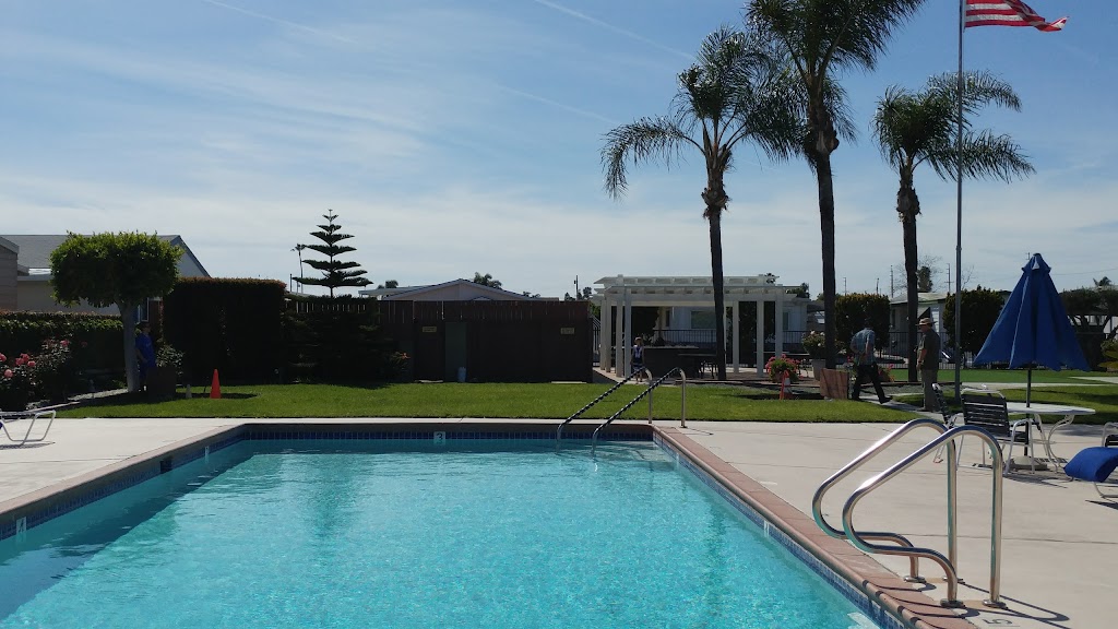 Brookfield Manor | 9850 Garfield Ave, Huntington Beach, CA 92646, USA | Phone: (714) 968-0484