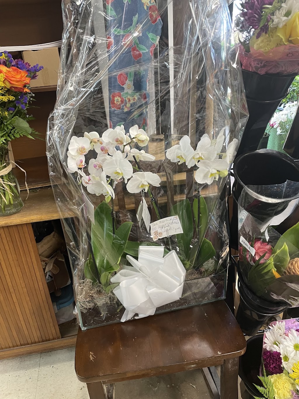 North Plainfield Florist & Gifts | 401 US-22 Unit 48 G, North Plainfield, NJ 07060 | Phone: (908) 378-9991