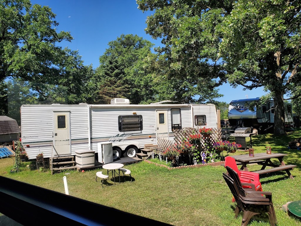 Kozy Oaks Kamp | 8620 277th Avenue Northeast kozyoakskamp.com, North Branch, MN 55056, USA | Phone: (651) 674-8471