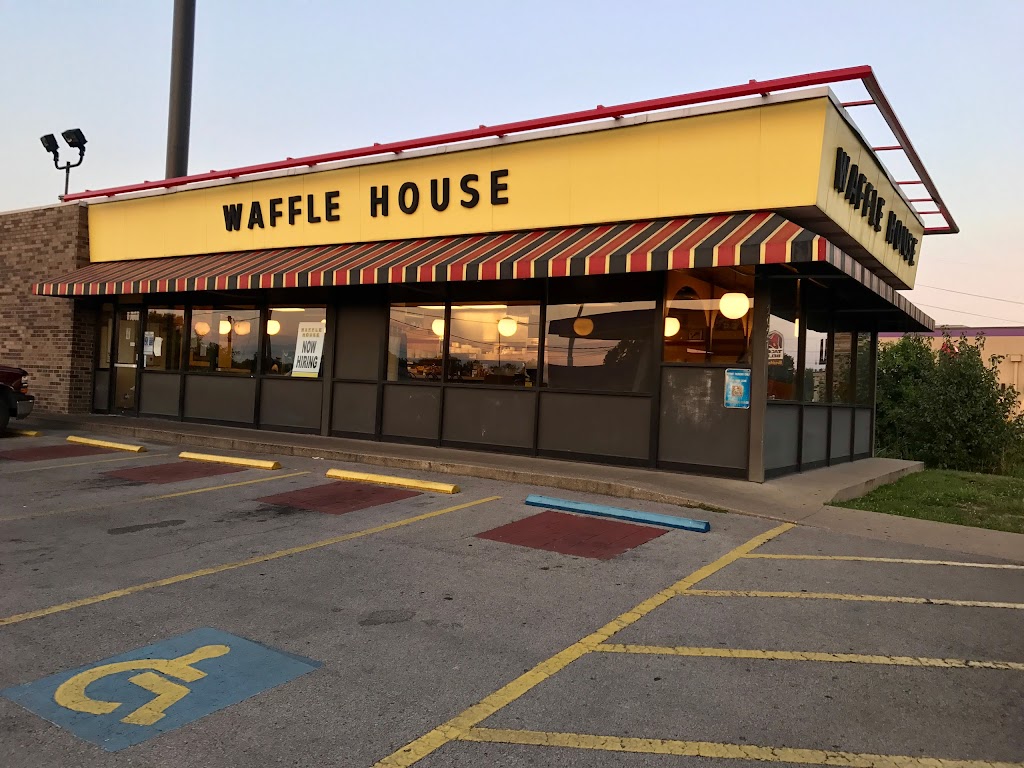 Waffle House | 2021 E Blue Lick Rd, Shepherdsville, KY 40165, USA | Phone: (502) 957-5650