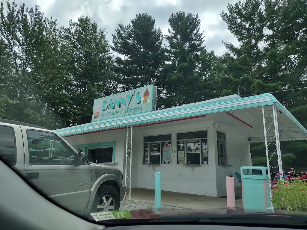 Danny’s Ice Cream & Burgers | 1206 E Aurora Rd, Macedonia, OH 44056, USA | Phone: (330) 467-1004