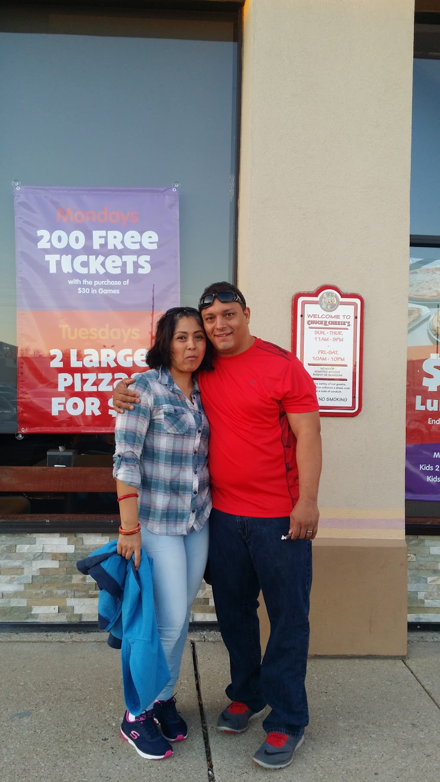 Chuck E. Cheese | 200 Roosevelt Rd, Villa Park, IL 60181, USA | Phone: (630) 833-6212 Chuck E. Cheese | 200 Roosevelt Rd, Villa Park, IL 60181, USA | Phone: (630) 833-6212