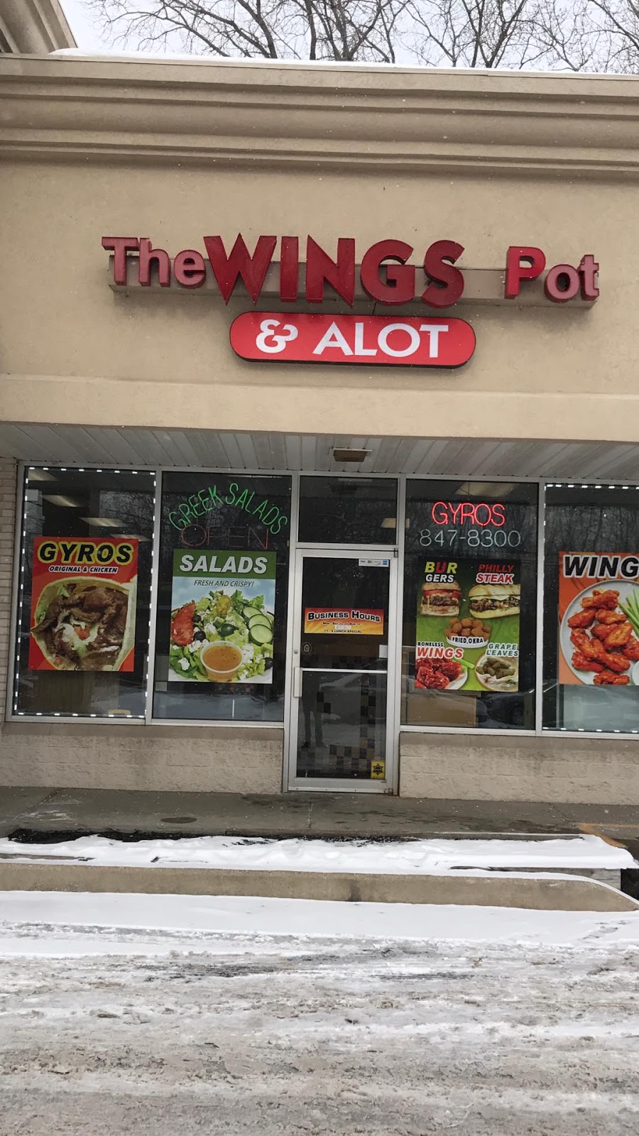 The Wings Pot & Alot | 7400 Lewis Ave #9106, Temperance, MI 48182, USA | Phone: (734) 847-8300