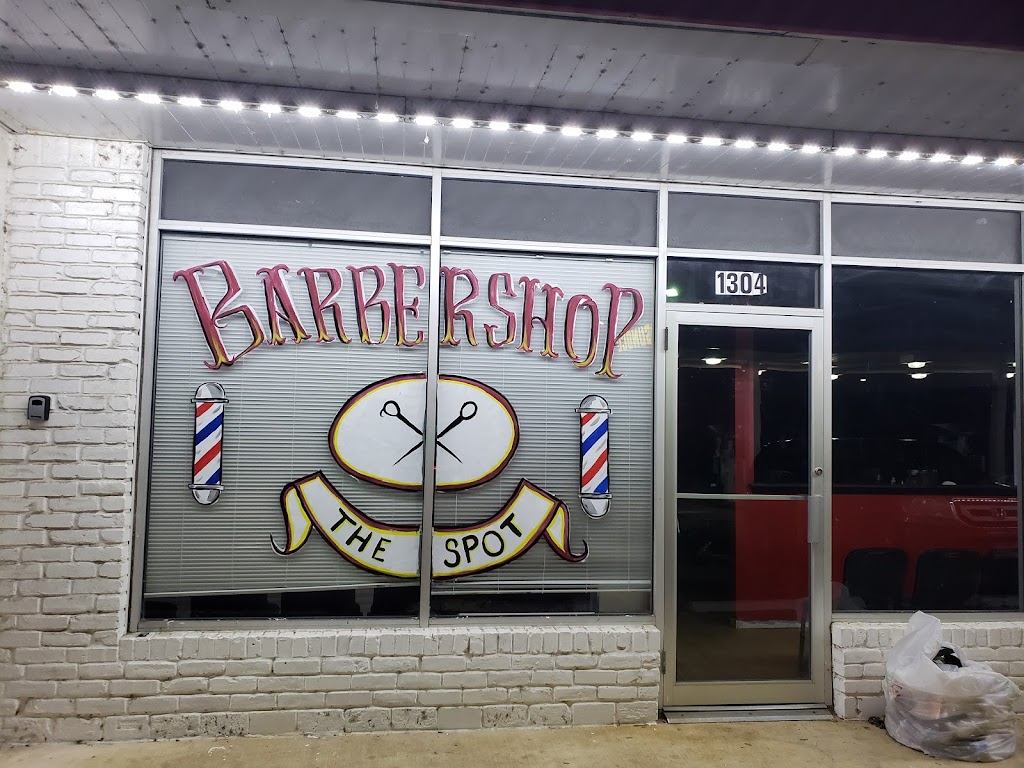 The Spot barbershop | 1304 Hopkins St, San Marcos, TX 78666, USA | Phone: (512) 667-6010