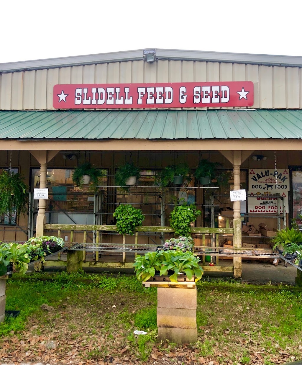 Slidell Feed & Seed | 101 W Pennsylvania Ave, Slidell, LA 70460, USA | Phone: (985) 643-5592