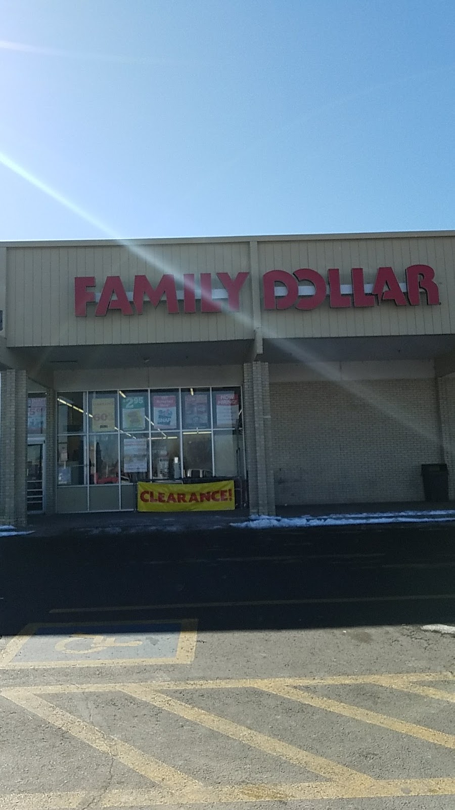 Family Dollar | 2626 W 10th St, Greeley, CO 80634, USA | Phone: (970) 324-2188