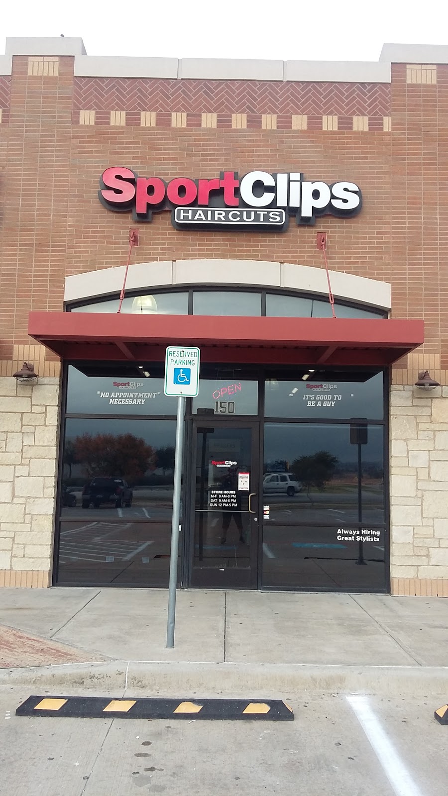 Sport Clips Haircuts of Forney | 501 N Farm to Market 548 #150, Forney, TX 75126, USA | Phone: (972) 564-0444