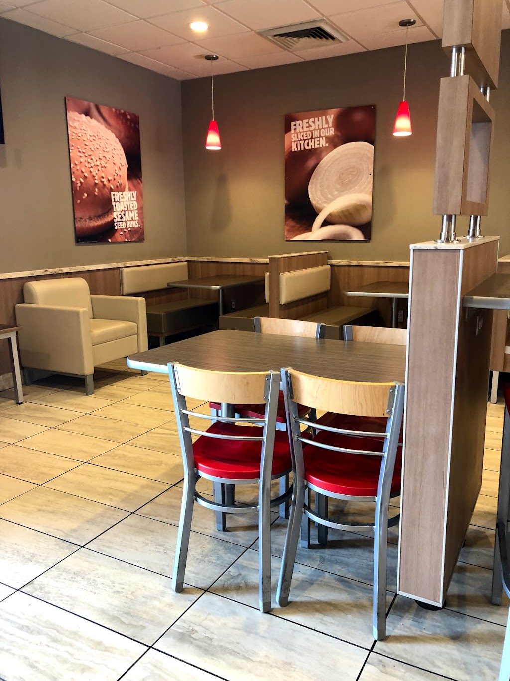 Burger King | 816 Church St E, Martinsville, VA 24112, USA | Phone: (276) 638-1270