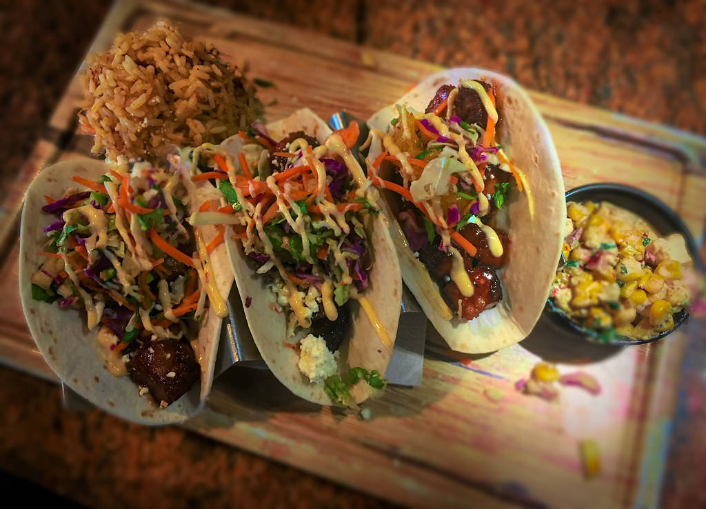 Art & Jakes Sports Bar Clarkston | 6898 Sashabaw Rd, City of the Village of Clarkston, MI 48348, USA | Phone: (248) 843-2416