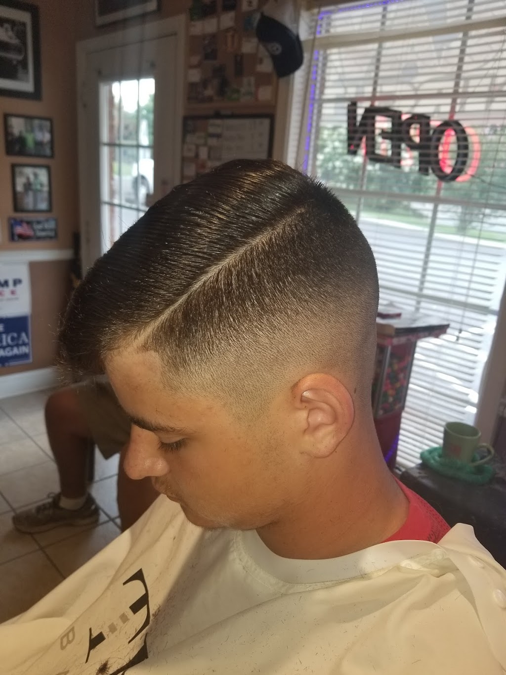 The Man Cave Mens Haircuts | 2728 S Church St, Murfreesboro, TN 37127, USA | Phone: (615) 962-5538