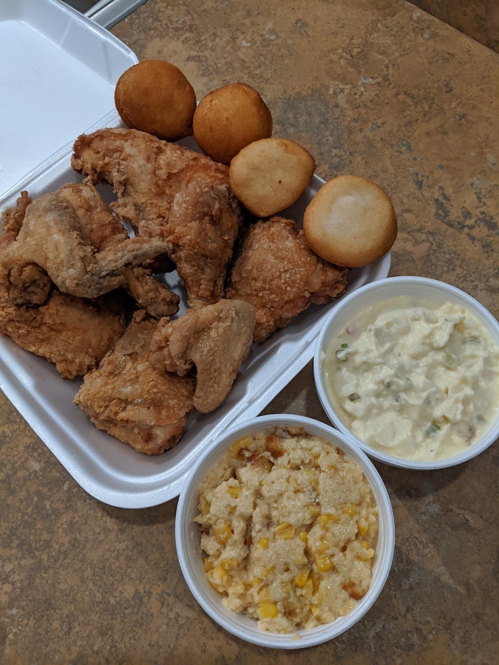 Pollards Chicken at Ballentine | 3033 Ballentine Blvd, Norfolk, VA 23509 | Phone: (757) 855-7864