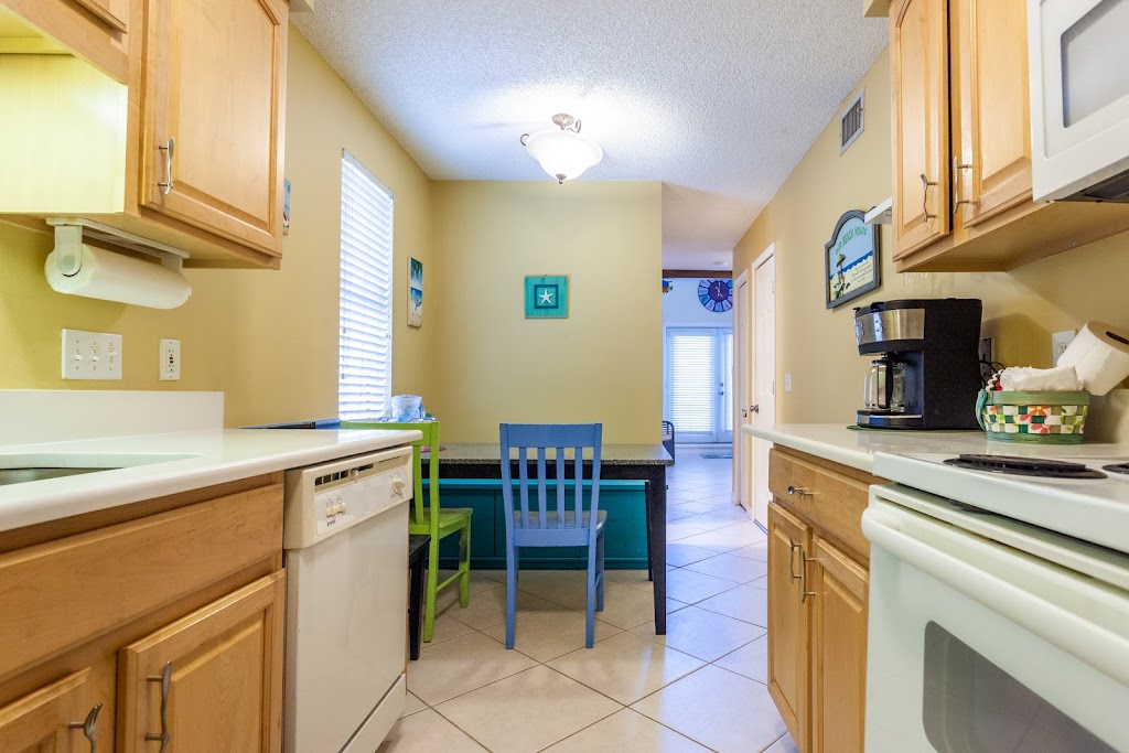 Beach Cottage | 4 C St, St. Augustine, FL 32080, USA | Phone: (877) 636-3274