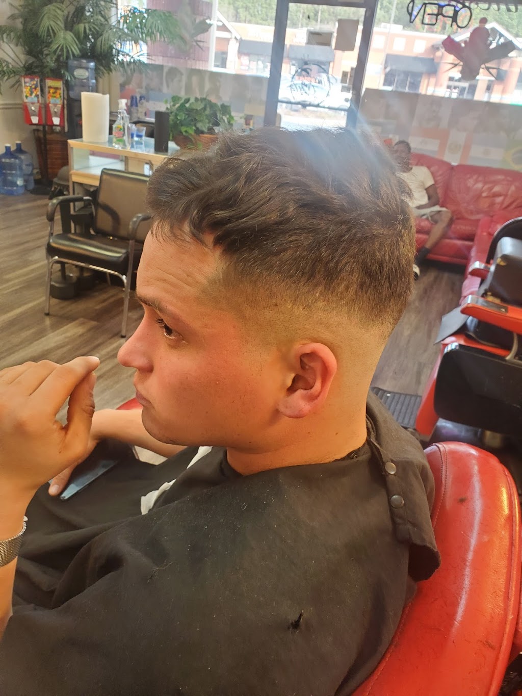 Finest Cuts | 2100 Roswell Rd, Marietta, GA 30062, USA | Phone: (404) 246-2081