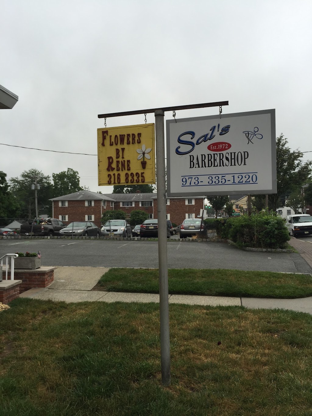 Sals Haircutting Salon | 114 N Beverwyck Rd, Lake Hiawatha, NJ 07034, USA | Phone: (973) 335-1220