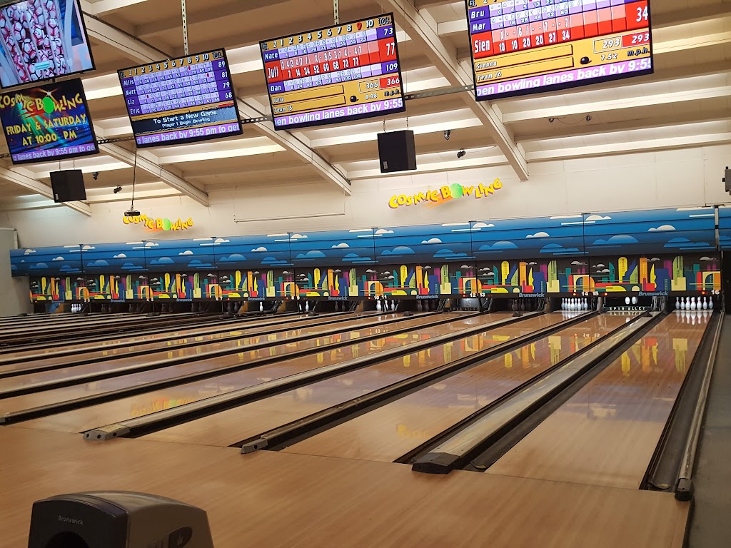 Spin Alley Bowling Center | 1430 NW Richmond Beach Rd, Shoreline, WA 98177, USA | Phone: (206) 533-2345