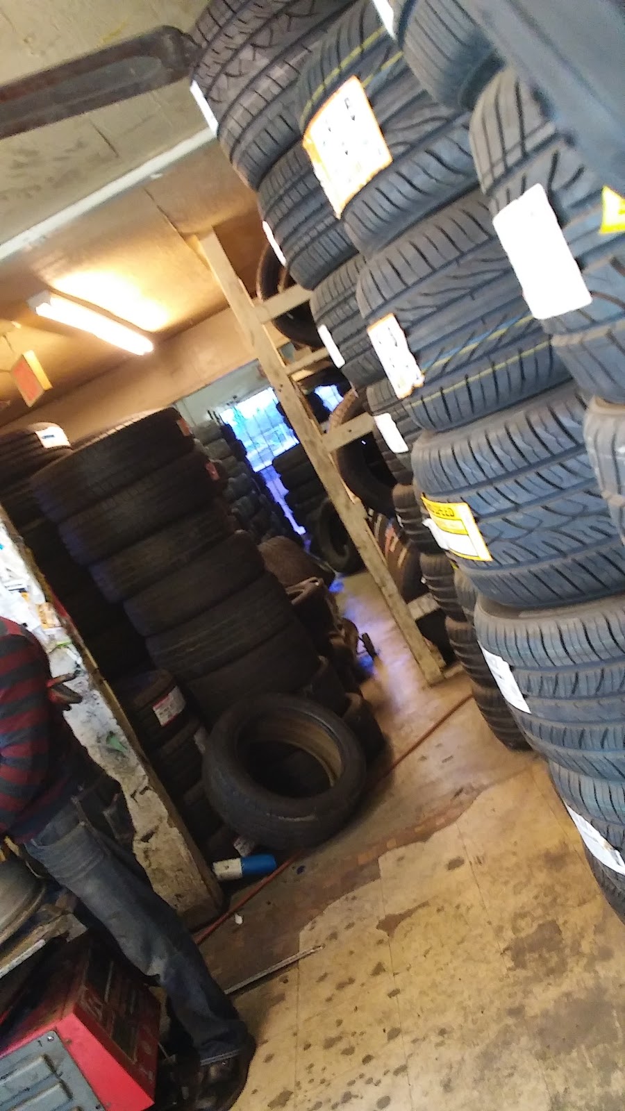 Alex #1 Tire Shop | 106 W 10th St, Donaldsonville, LA 70346, USA | Phone: (225) 264-6114