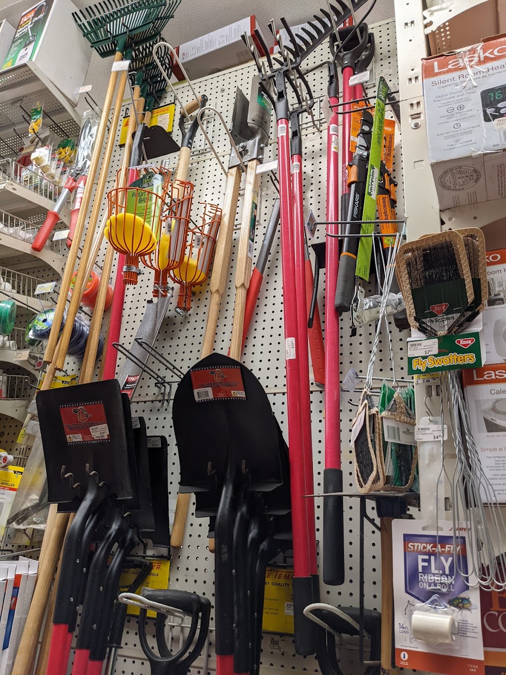 Roberts Hardware | 1629 Haight St, San Francisco, CA 94117, USA | Phone: (415) 431-3392