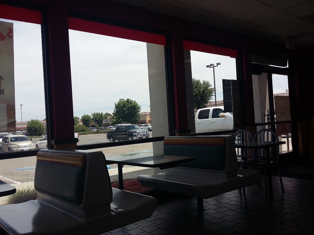 Burger King | 13609 Manning Ave, Parlier, CA 93648, USA | Phone: (559) 646-0812