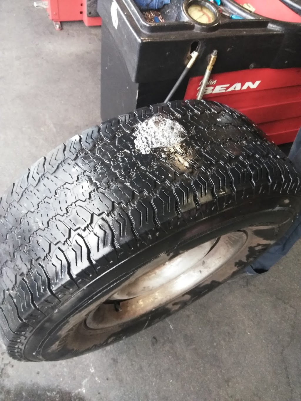 Rosecrans Tires | 4911 E, Rosecrans Ave, Compton, CA 90221 | Phone: (310) 885-9650