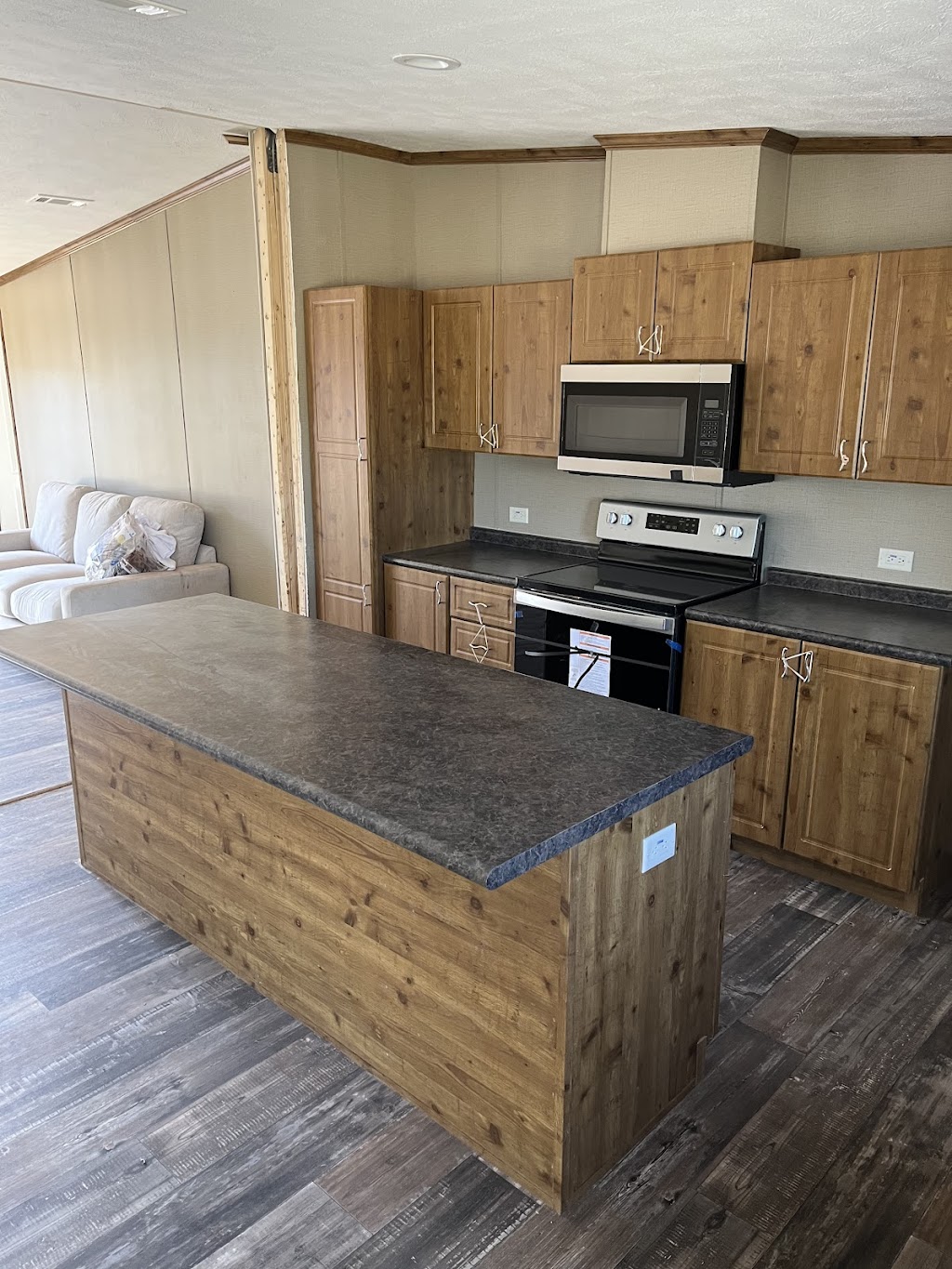 Bell Mobile Homes | 2401 TX-114, Levelland, TX 79336, USA | Phone: (806) 835-5920