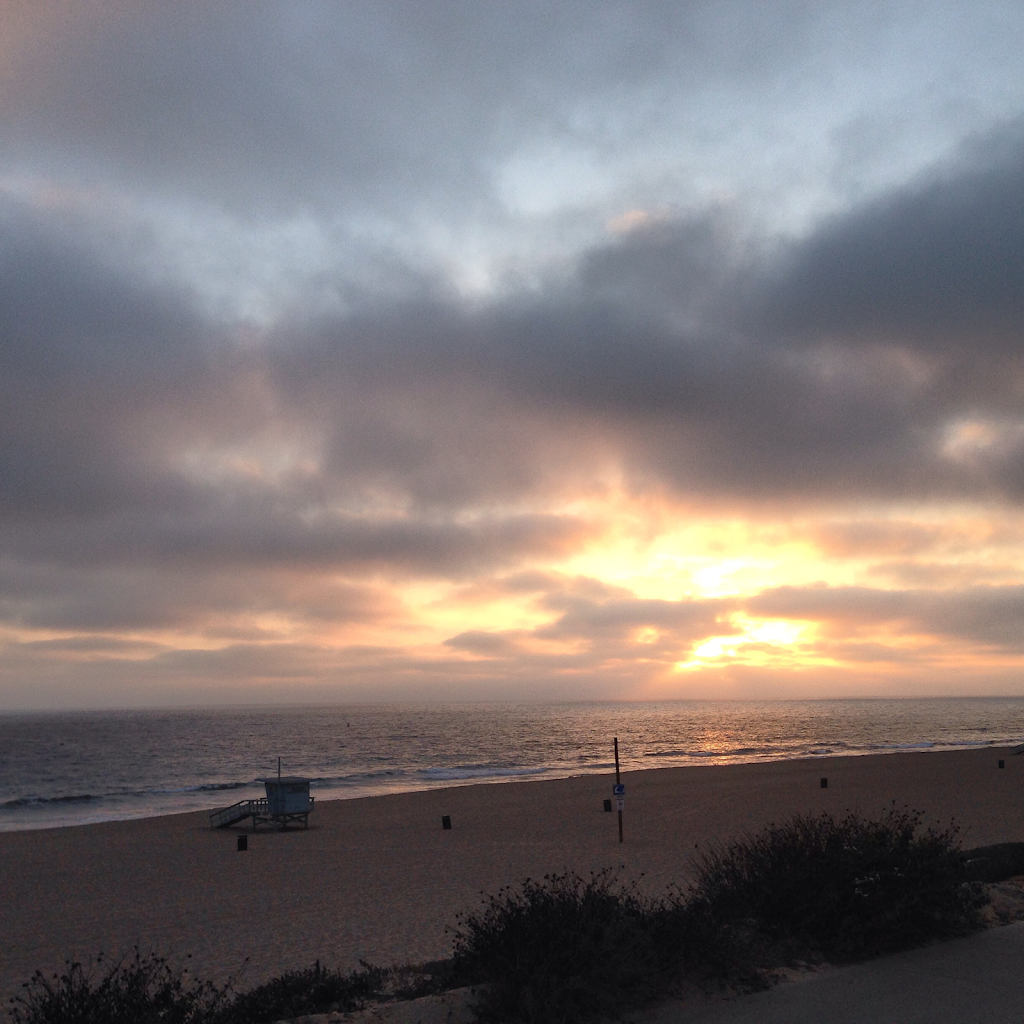 Dockweiler Beach Hang Gliding Park | 12501 Vista Del Mar, Playa Del Rey, CA 90293, USA | Phone: (800) 644-8988