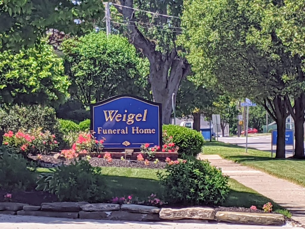 Weigel Funeral Home | 204 Chestnut St, Swanton, OH 43558, USA | Phone: (419) 826-2631
