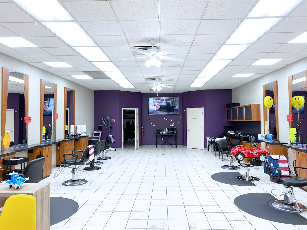 First Clips | 2321 Justin Rd Suite 201, Flower Mound, TX 75028, USA | Phone: (469) 630-0103