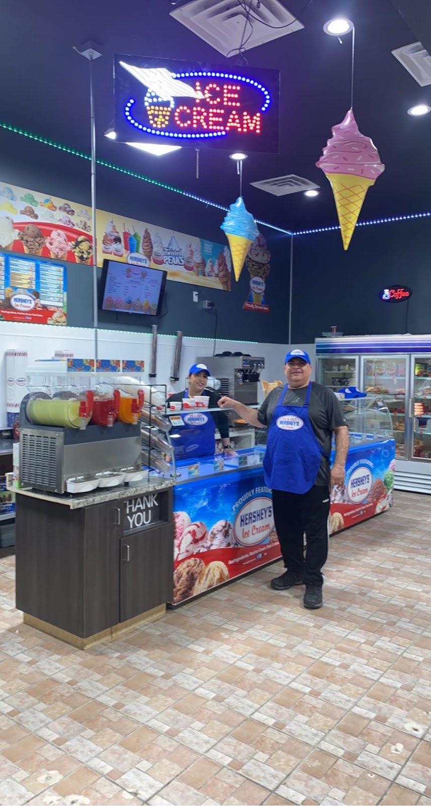 In & Out Hershey’s Ice Cream | 46362 Dequindre Rd, Shelby Twp, MI 48317, USA | Phone: (586) 803-3556