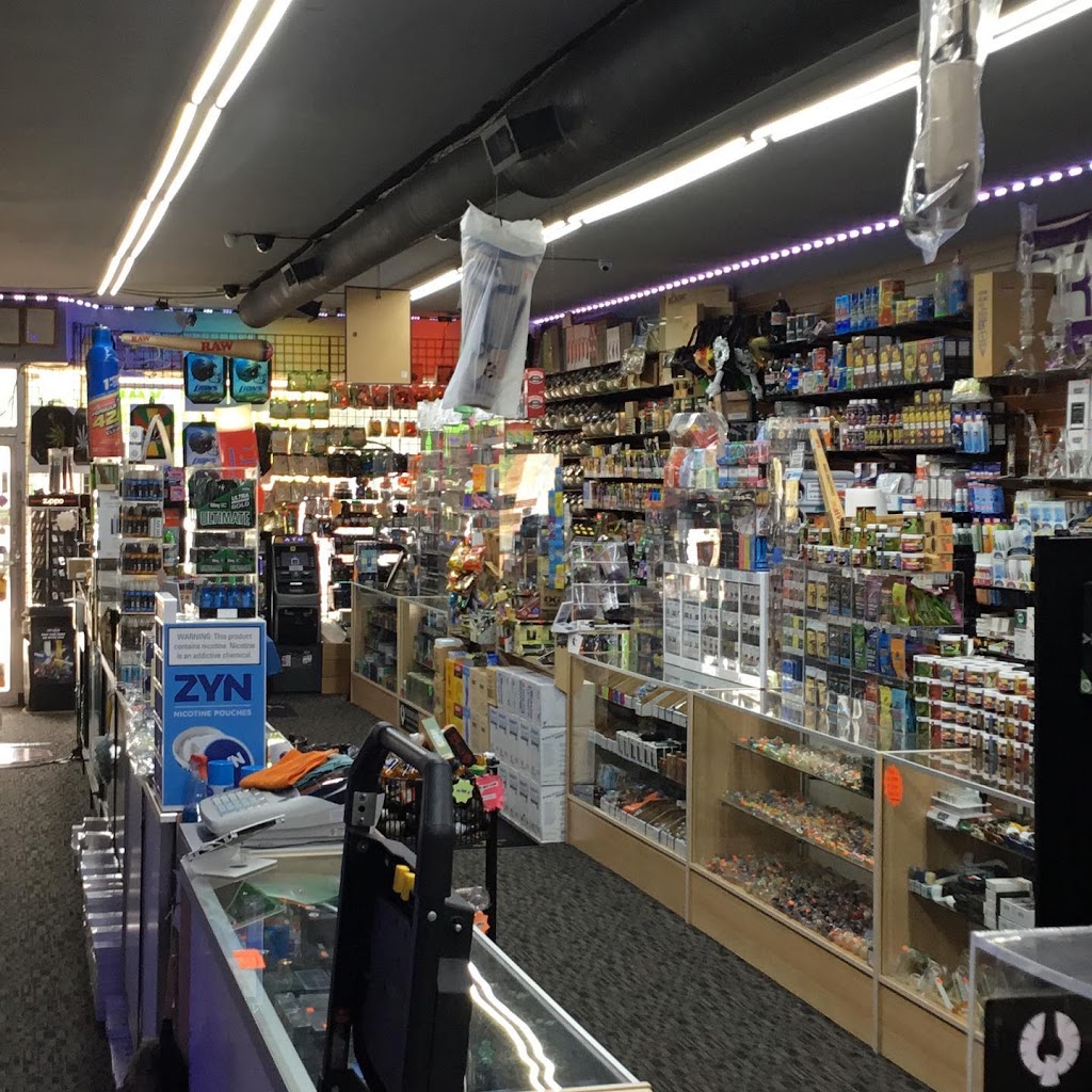 Woodstock Vape & Glass Gallery | 1937 South Blvd W, Troy, MI 48098, USA | Phone: (248) 817-5180