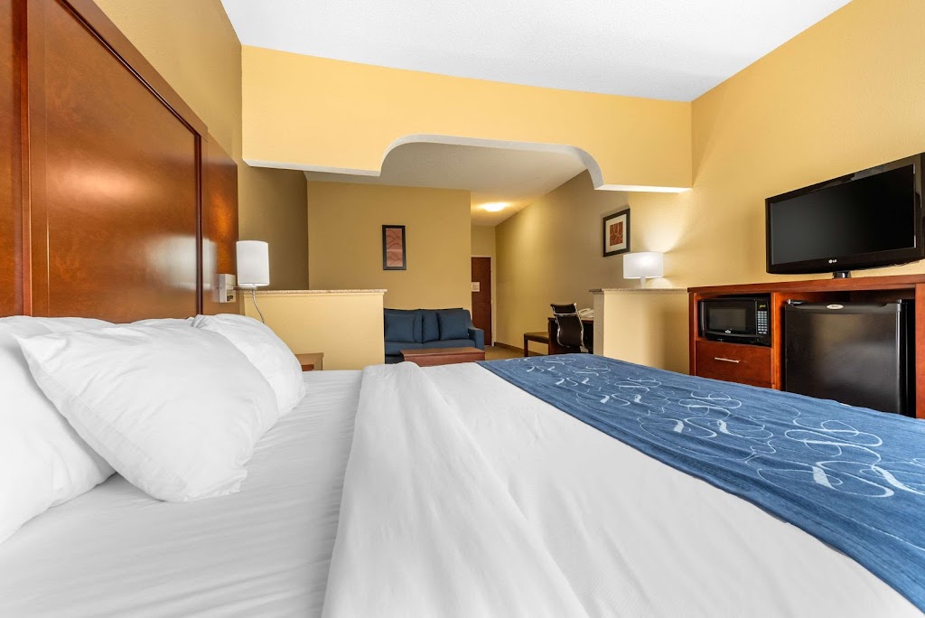 Comfort Suites | 3700 Speedway Dr, Findlay, OH 45840, USA | Phone: (567) 208-4949