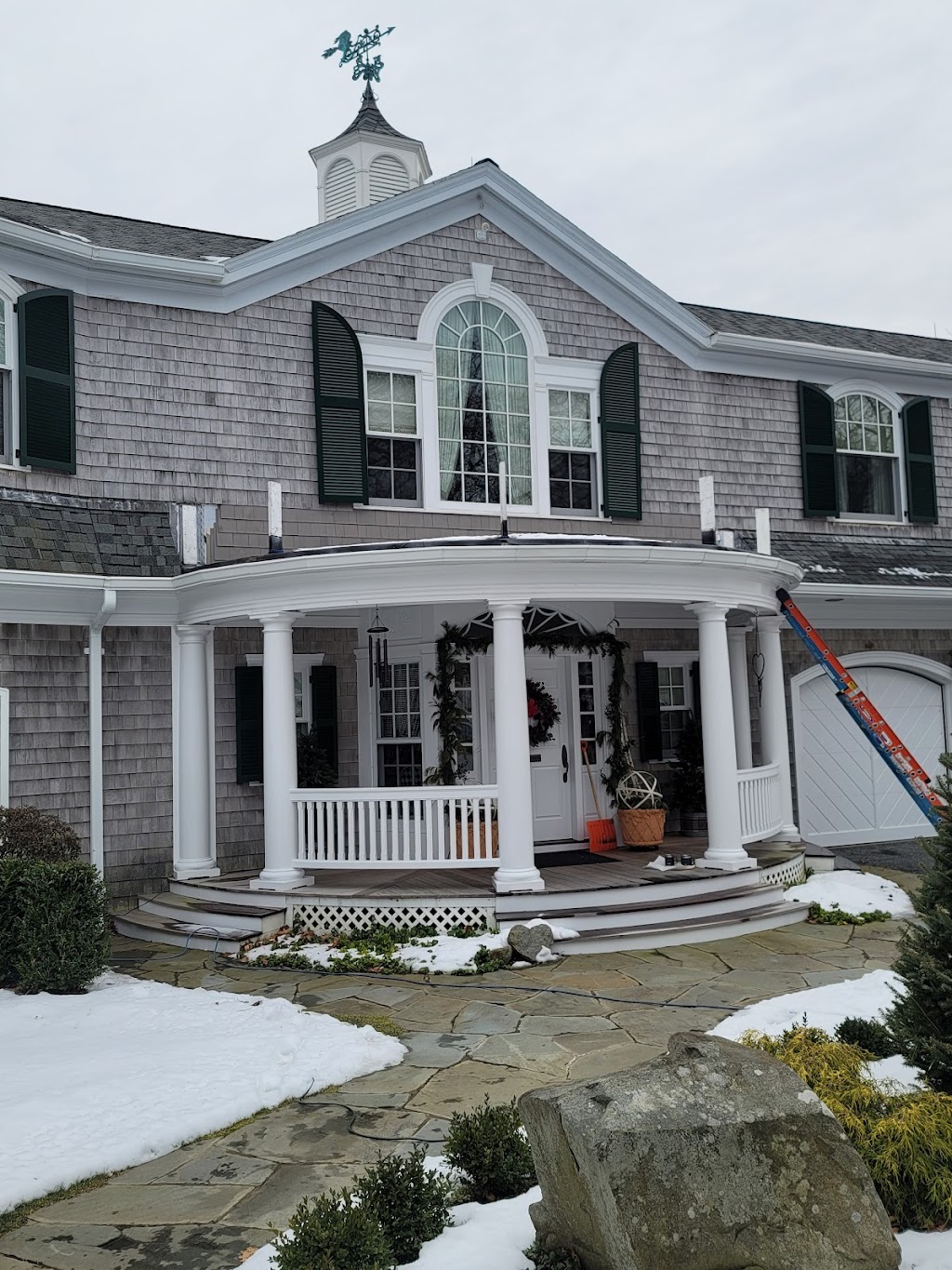 M & J Seamless Gutters Llc | 98 Old Derry Rd, A1, 98 Old Derry Rd # A1, Hudson, NH 03051, USA | Phone: (603) 566-7516