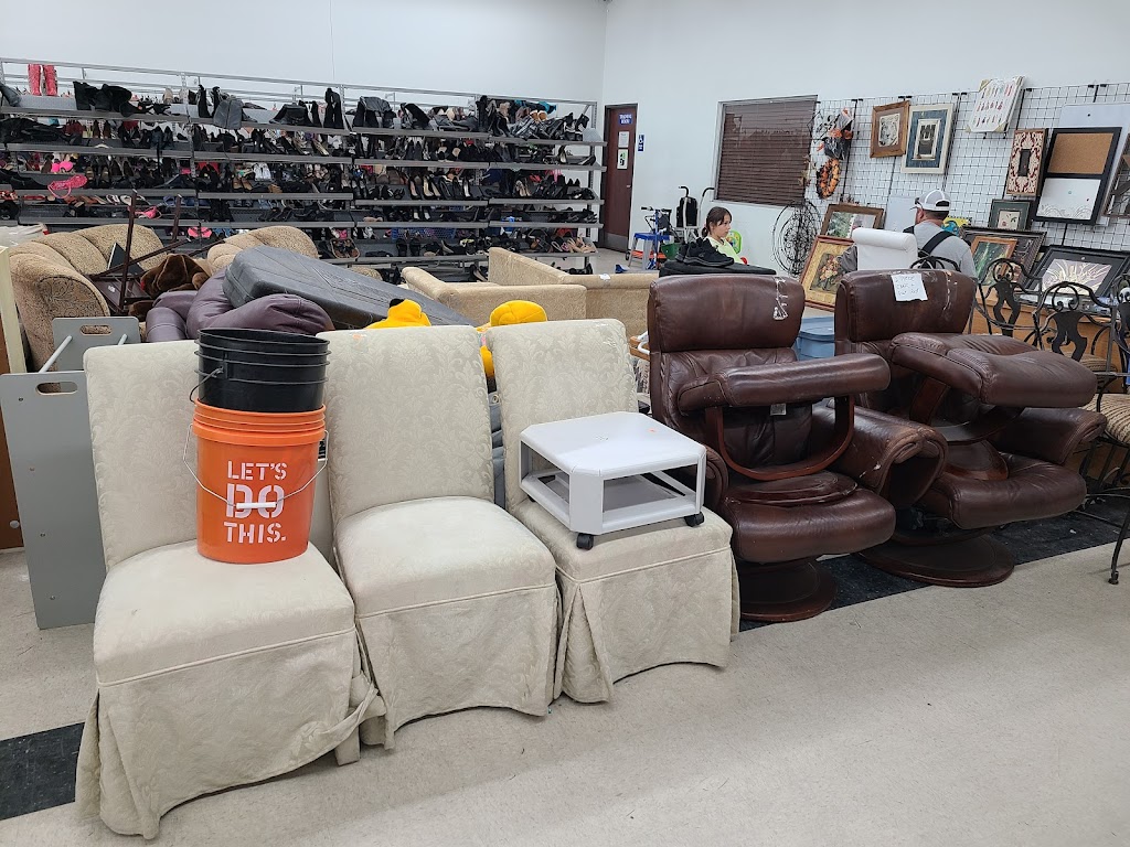 Goodwill Thrift Store and Donation Center | 1325 E Florence Blvd, Casa Grande, AZ 85122, USA | Phone: (520) 582-1002