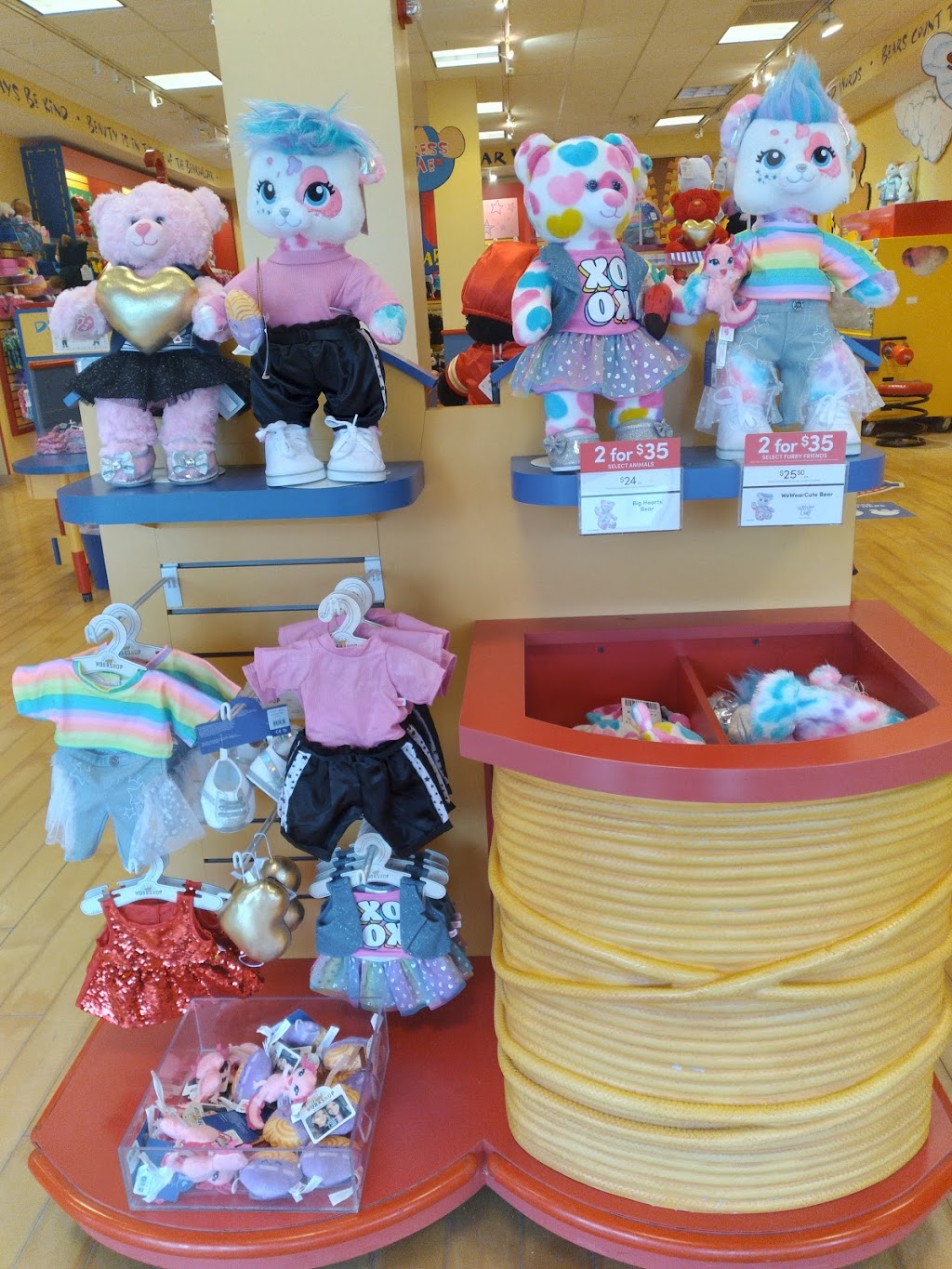 Build-A-Bear Workshop | 8660 N Dixson Ave, Kansas City, MO 64153, USA | Phone: (816) 587-6515