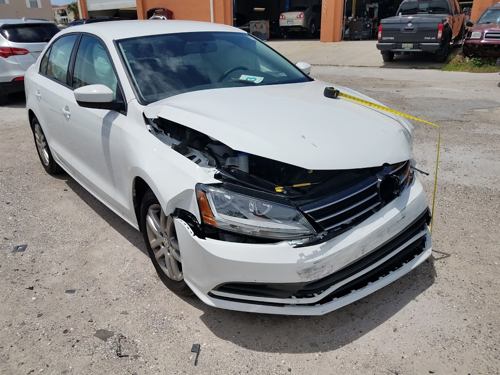 Crash Champions Collision Repair | 6415 US-19, Port Richey, FL 34652, USA | Phone: (727) 845-4111