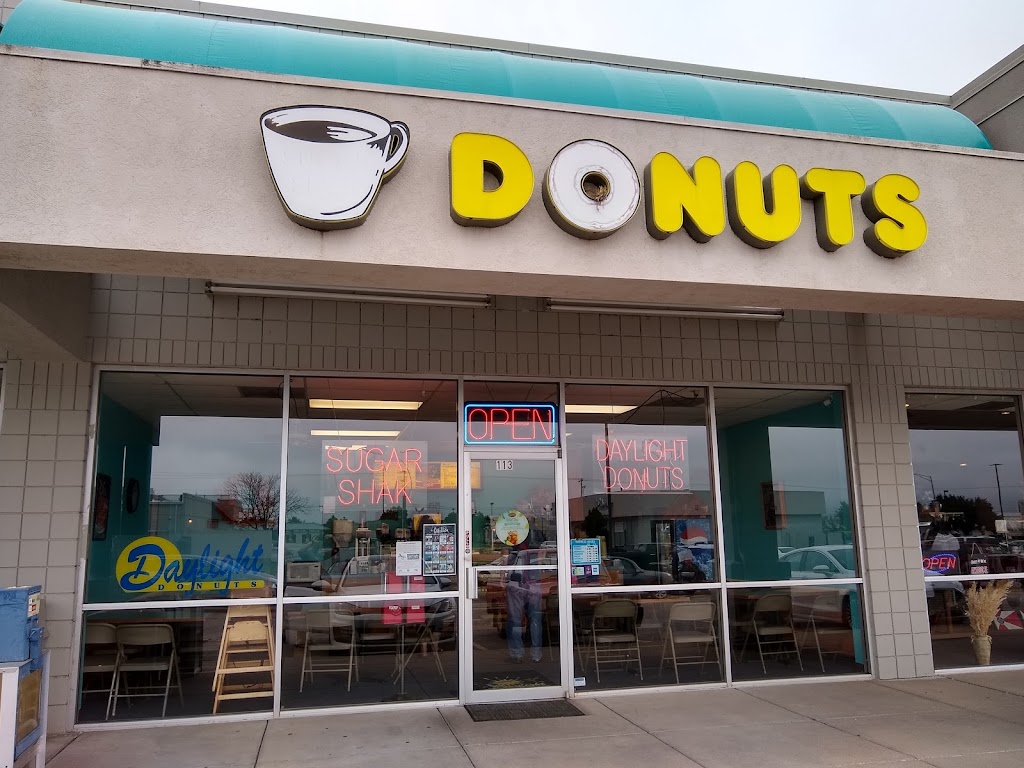 Sugar Shak Daylight Donuts | 2121 N Tyler Rd Ste 113, Wichita, KS 67212, USA | Phone: (316) 721-6272