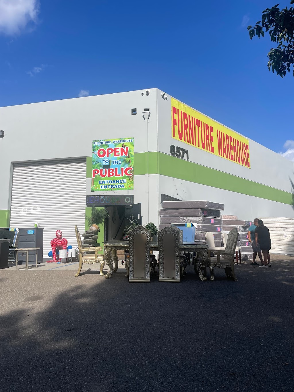 Furniture Warehouse | 6571 Altura Blvd, Buena Park, CA 90620, USA | Phone: (562) 686-6429