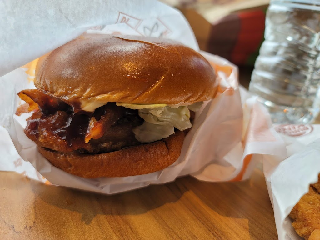 Burger King | 3190 Long Beach Rd, Oceanside, NY 11572, USA | Phone: (516) 594-1026