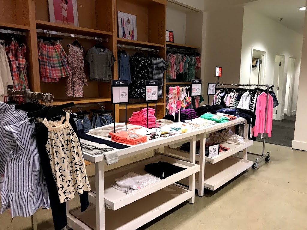 J.Crew Factory | 681 Leavesley Rd Space B210, Gilroy, CA 95020, USA | Phone: (408) 848-1633