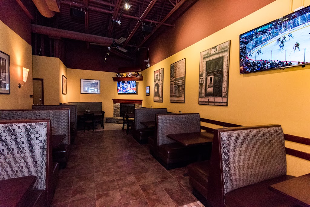 Carbones Pizzeria - East Woodbury | 2070 Eagle Creek Ln, Woodbury, MN 55129, USA | Phone: (651) 436-9999