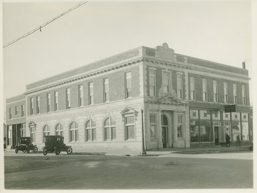 Farmers & Merchants Bank of Ashland | 1501 Silver St, Ashland, NE 68003, USA | Phone: (402) 944-3316