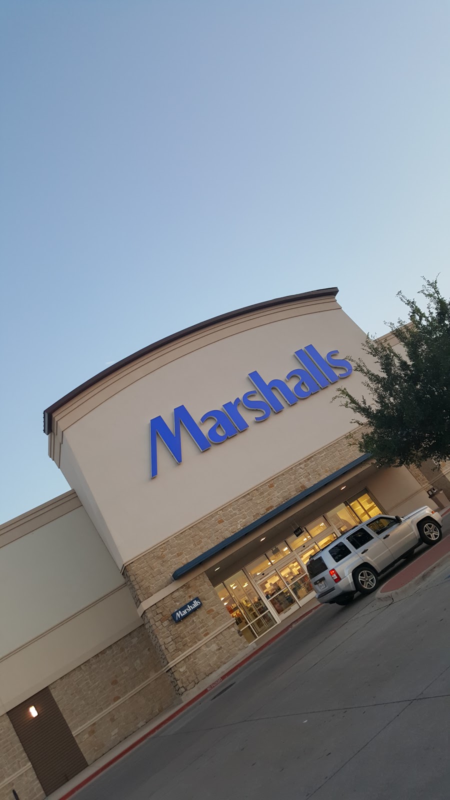 Marshalls | 2748 Renaissance Dr, Fort Worth, TX 76105, USA | Phone: (817) 536-0902