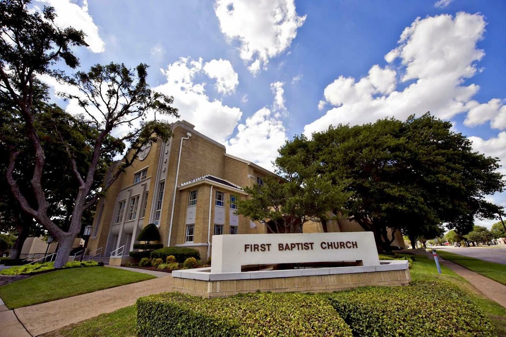 First Baptist Church | 801 W Avenue D, Garland, TX 75040, USA | Phone: (972) 276-7194