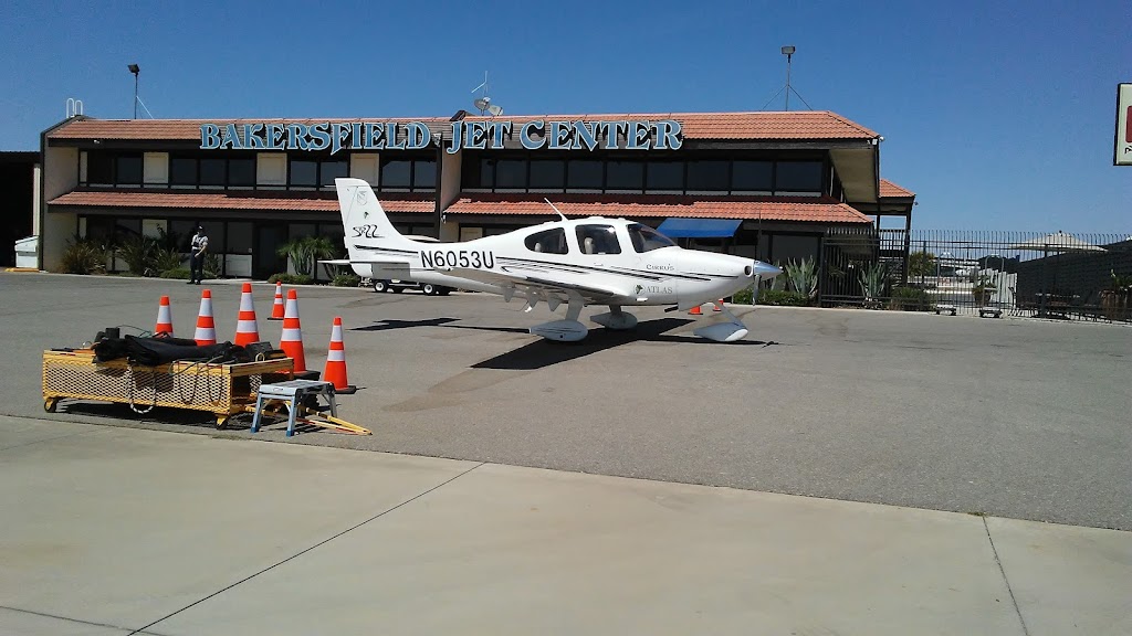 Bakersfield Jet Center by Loyds Aviation | 1601 Skyway Dr, Bakersfield, CA 93308, USA | Phone: (661) 393-1334