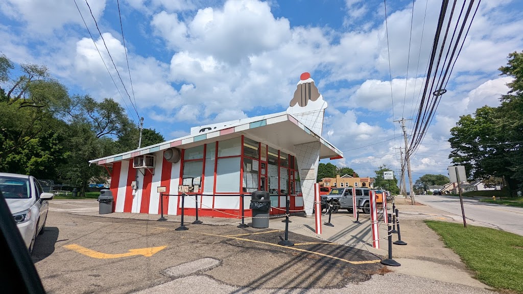 Bidingers Ice Cream | 410 College St, Wadsworth, OH 44281, USA | Phone: (330) 336-3392