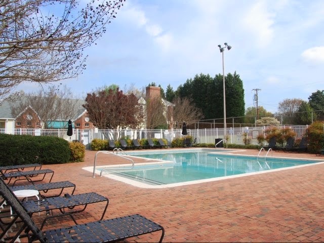 The Park at Midtown Apartments | 1 St Croix Pl A, Greensboro, NC 27410 | Phone: (336) 542-5233