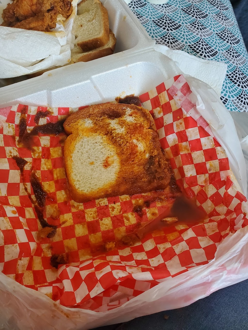 Helens Hot Chicken Murfreesboro | 2042 Lascassas Pike a12, Murfreesboro, TN 37130, USA | Phone: (615) 396-8779