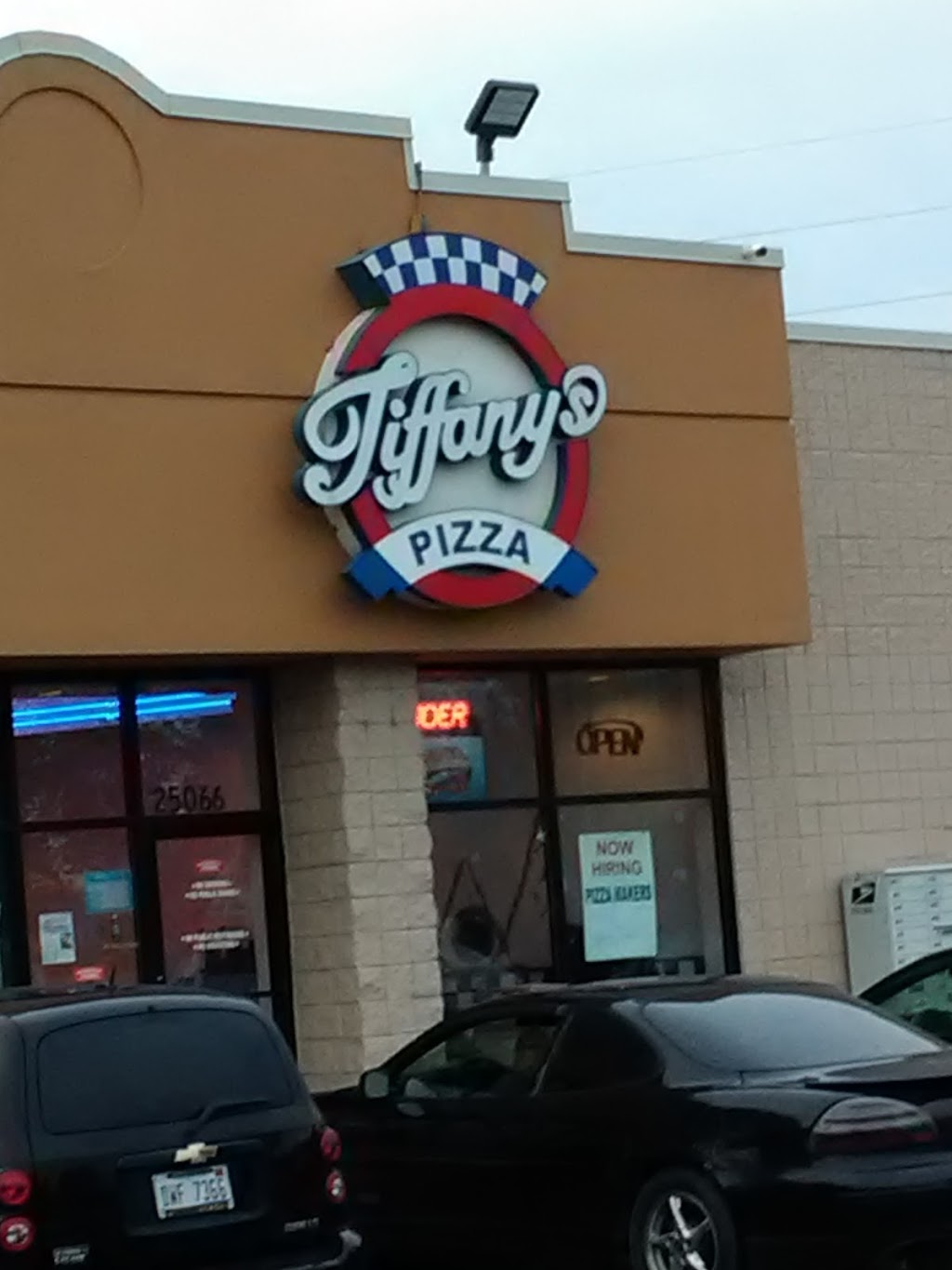 Tiffanys Pizza | 25066 Telegraph Rd, Brownstown Charter Twp, MI 48134, USA | Phone: (734) 783-3100