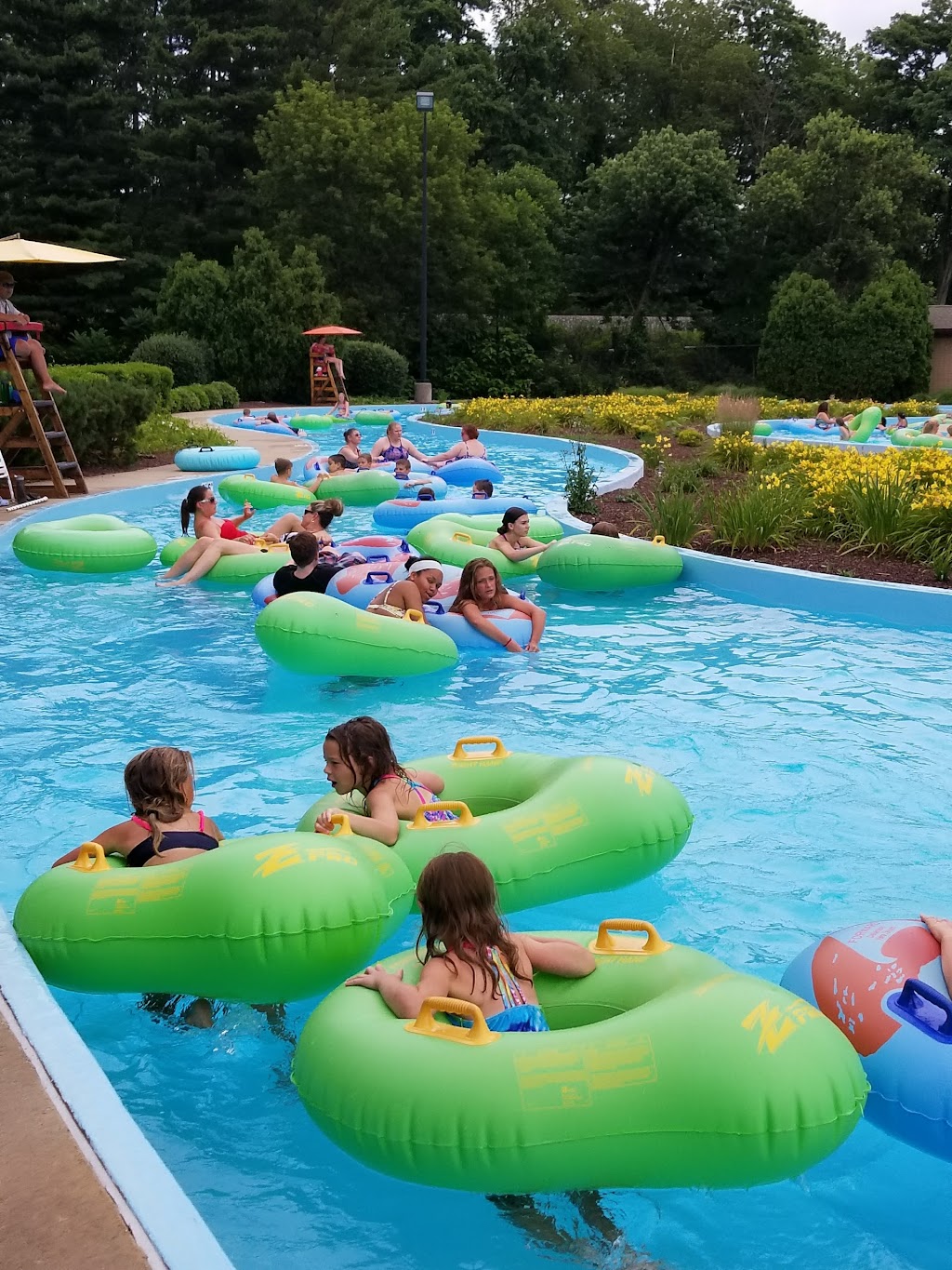 Water Works Family Aquatic Center | 2025 Munroe Falls Ave, Cuyahoga Falls, OH 44221, USA | Phone: (330) 971-8433