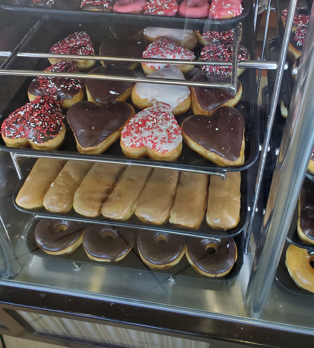 Yum Yum Donuts | 10518 Garvey Ave, El Monte, CA 91731 | Phone: (626) 350-9708